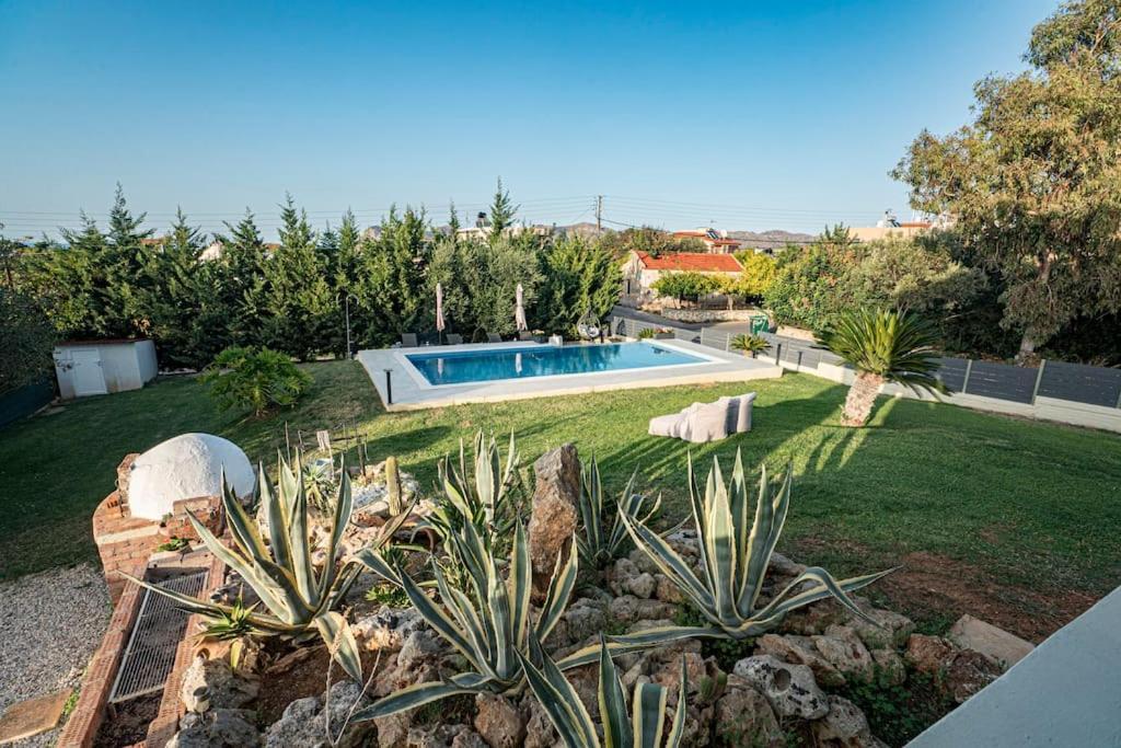 Villa Detoro Kambanion Exterior photo